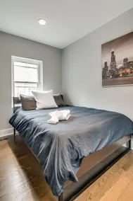 Pro Cleaned & Isolated West Loop Coach House - Image 5