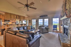 'High Gravity' Banner Elk Custom Chalet w/ Views! - Image 4