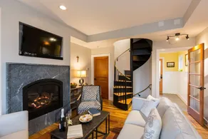 Country Elegance overlooking the Shenandoah River - Image 5