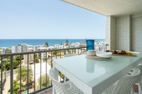Beautiful Coastal Apartment with Epic Sea Views - Image 3