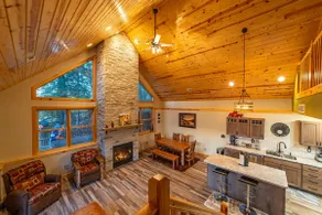 Lake Views | Hot Tub | Games | Golf | Casino - Image 2