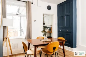 Alice's Central Stay: Parking + Close to the Motor Point Arena - Image 2
