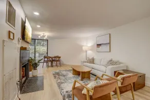 Silver King 402 | 150 Yards to Lifts | Fireplace | Kitchen | Mountain View | Pool & Hot Tub - Image 2