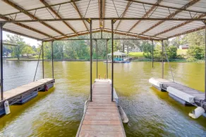 Waterfront Gilbertsville Retreat on Kentucky Lake! - Image 2