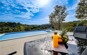 Beautiful home in Pisarovina with Wi-Fi - Image 2