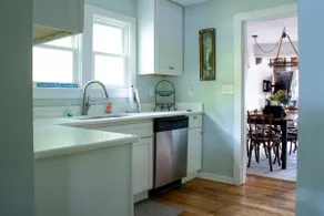 1000ft to Assn Beach, Cute Cottage, Outdoor Dining - Image 5