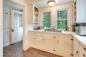 Near Beach: Coastal Maine Getaway w/ Yard - Image 2