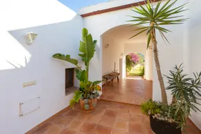 Villa Near San Antonio Sleeps 10 - Image 5