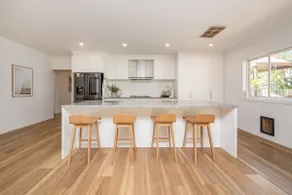 Malibu in Mt Martha with solar heated pool - Image 4