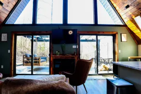 Red River Gorge Raven’s Summit Luxury HotTub WiFi - Image 5