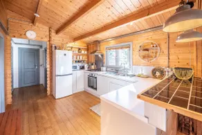 The Cabin, Parham - Image 2