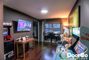 Secluded Cabin! Hot Tub, Lake Access, Arcade RM! - Image 5
