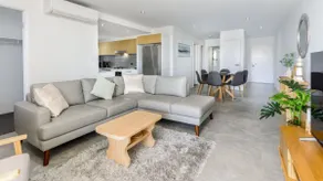 Harbourside Retreat - Image 4