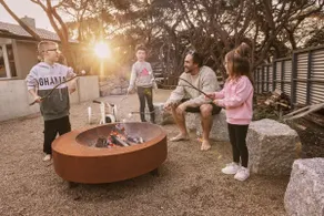 Hilarys Hideout with heated pool - Image 4