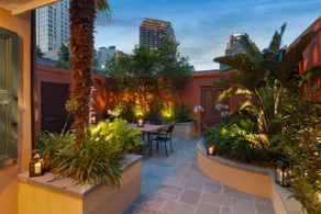 Elegant CBD Residence with Courtyard & Balcony - Image 2