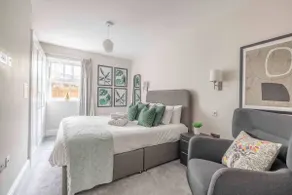 Modern 2 Bed Oasis - Private parking & Garden - By Tempstay - Image 3