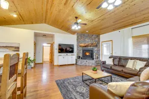 Pet-friendly Show Low Cabin w/ 1-acre Fenced Yard! - Image 5