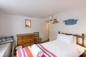 April Cottage - Image 4