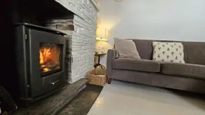 Beach Hill Cottage - Image 2