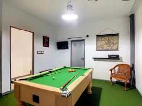 Private pool, games room, wifi, Netflix - Image 2