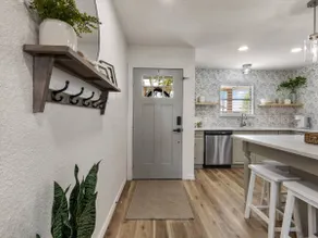 Cozy Lake Granbury Getaway | Hot Tub & Fire Pit - Image 3