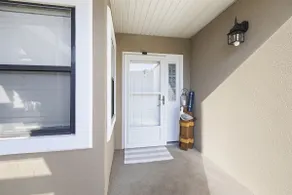 Walk In, No Stairs, Golf Course View - Image 4