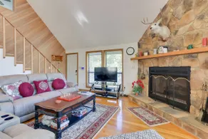 West Virginia Home w/ Deck on Golf Course - Image 4