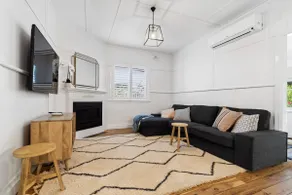 Johnno's Cottage - Prime Location - Sleeps 4 - Image 5