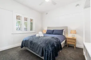 Johnno's Cottage - Prime Location - Sleeps 4 - Image 4