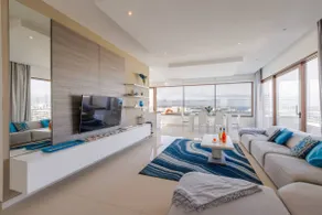 Luxury PH with rooftop pool in Mellieha by Homely - Image 5