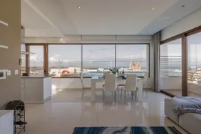 Luxury PH with rooftop pool in Mellieha by Homely - Image 4