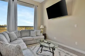 *New Listing!* Central to Everything! - Image 2