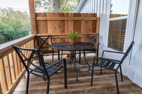 ”Phil's Farmhouse” Private back deck, fire pit - Image 5