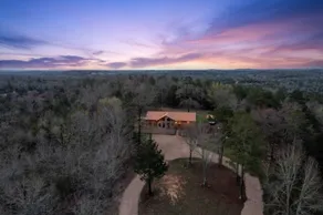 ”Meant 2B” hot tub with beautiful views - Image 4