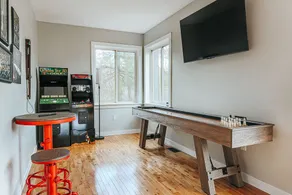 Ridgeview · Hot Tub, Fire Pit, Arcade & Theater - Image 3