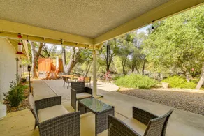 Private Lake, Hot Tub & EV Charger: Mariposa Home! - Image 3