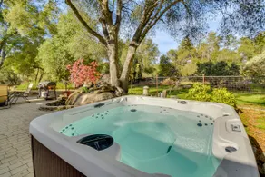 Private Lake, Hot Tub & EV Charger: Mariposa Home! - Image 2