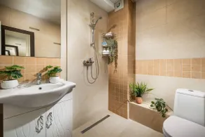 New, Modern And Convenient - Image 5