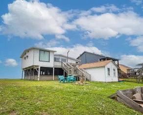 Gorgeous Home on Sargent Beach & ICW! w/ Screen Po - Image 3