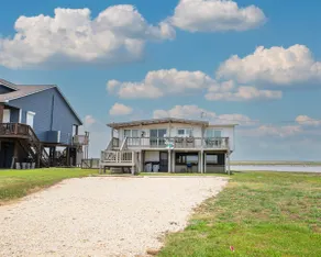 Gorgeous Home on Sargent Beach & ICW! w/ Screen Po - Image 4