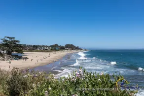 Brown's Beach House - Image 3