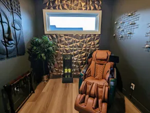 Massage Chair | Game Room | EV Charger | Fire Pit - Image 4