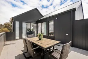 Coastal Elegance, Torquay - Image 4