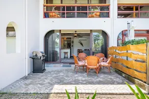 Cultural Charm and Ocean Views in Playa Flamingo - Image 2