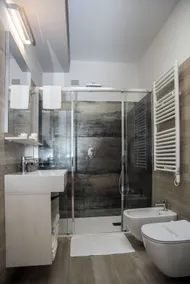 Camelot Apartments - Merlino - Image 5