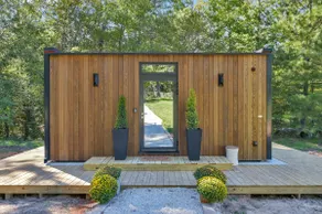 Mirror cabin w/ Nordic hot tub and plunge pool - Image 5