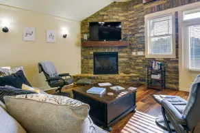 Lakeside Farm Sanctuary! 30-Acre Benson Retreat - Image 3
