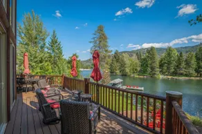 Waterfront Log Home, Dock, Hot Tub, and Pickleball - Image 2