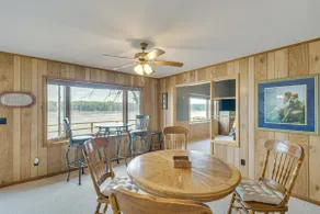 Scenic Views & Yard: Mississippi River Retreat! - Image 4