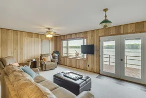 Scenic Views & Yard: Mississippi River Retreat! - Image 3